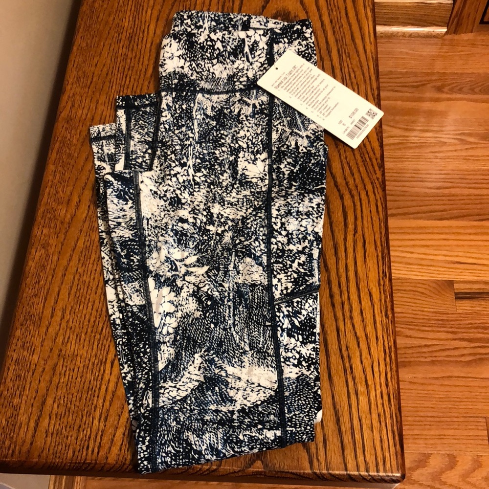 Lululemon speed up tight 28’